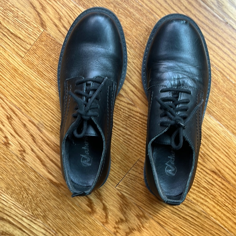 Black Naturino kids shoes - size euro 36 (US 4.5)